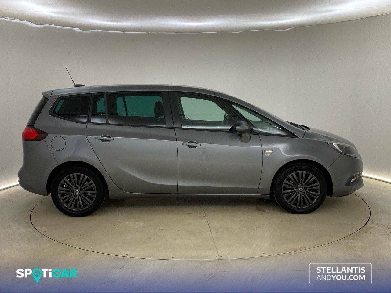 Foto Opel Zafira 4