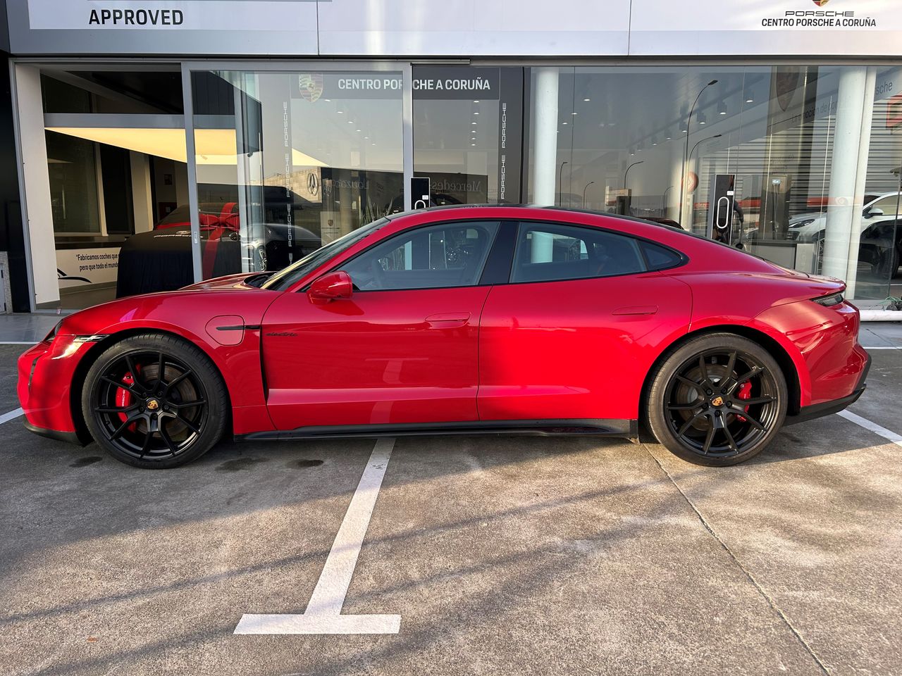 Foto Porsche Taycan 2