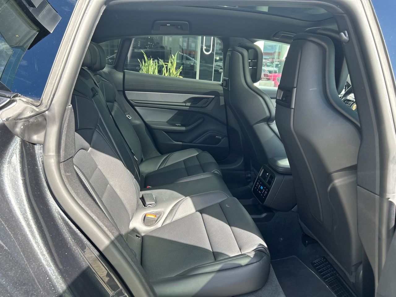 Foto Porsche Taycan 14