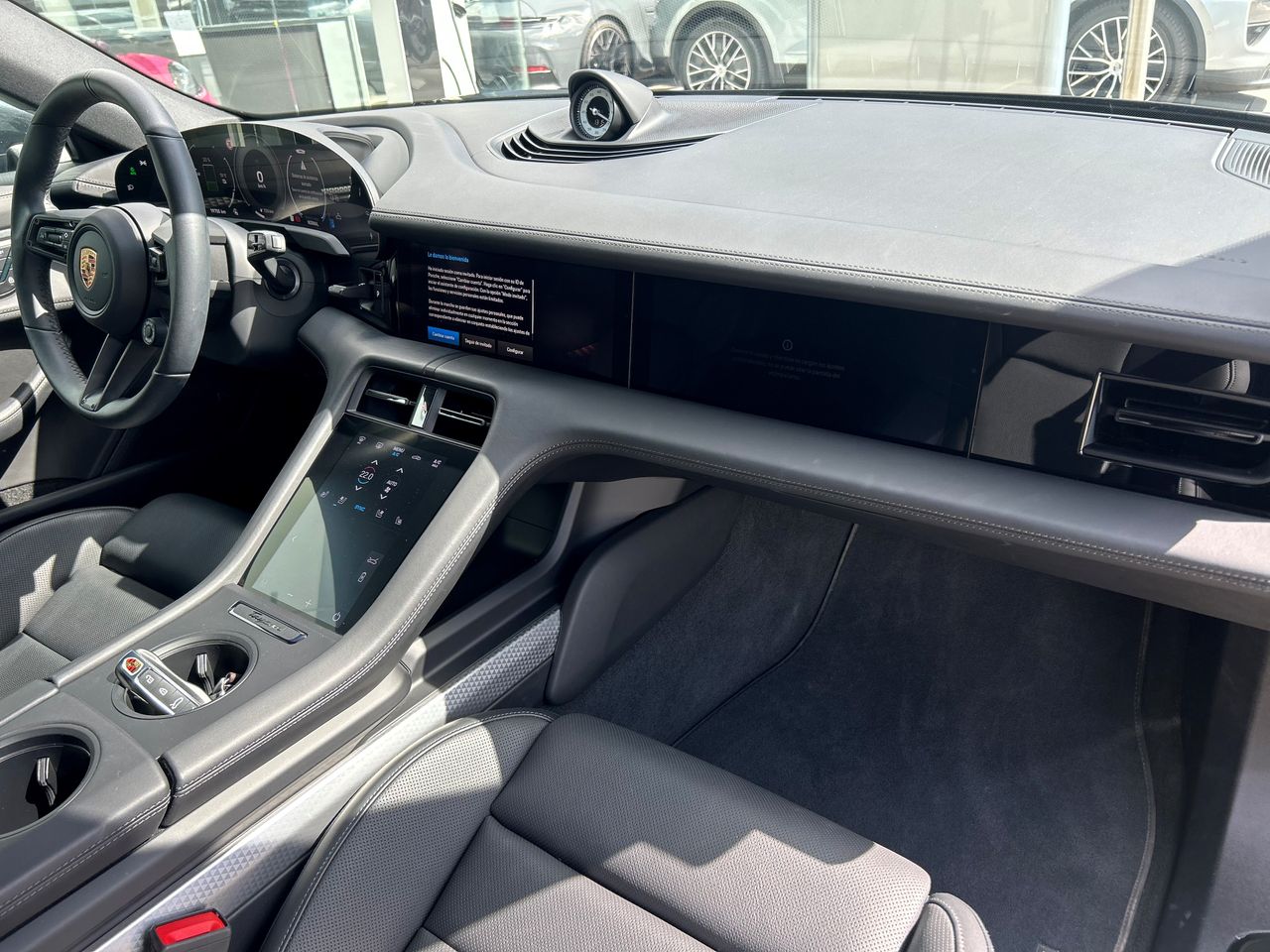 Foto Porsche Taycan 15
