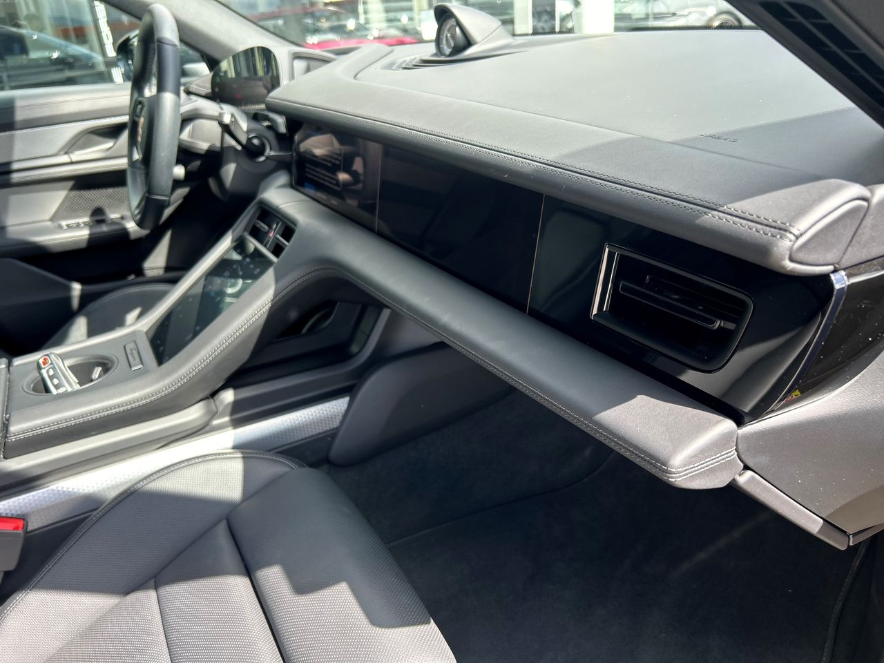 Foto Porsche Taycan 16