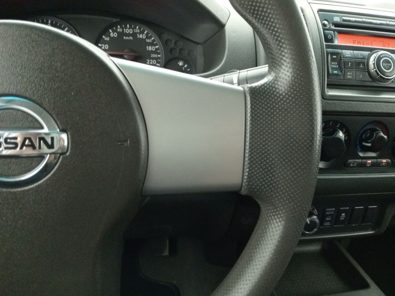 Foto Nissan Navara 16