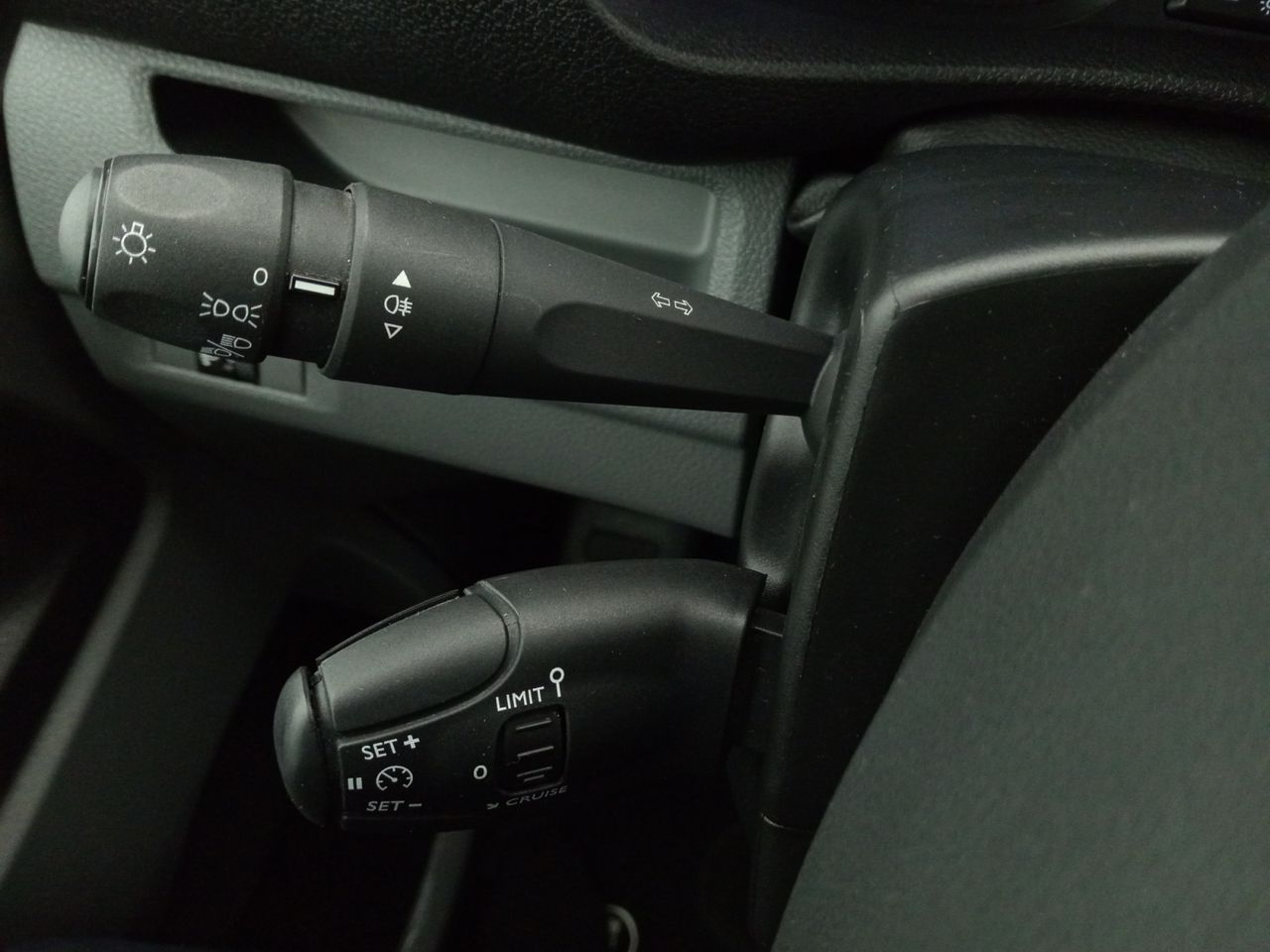 Foto Opel Vivaro 15