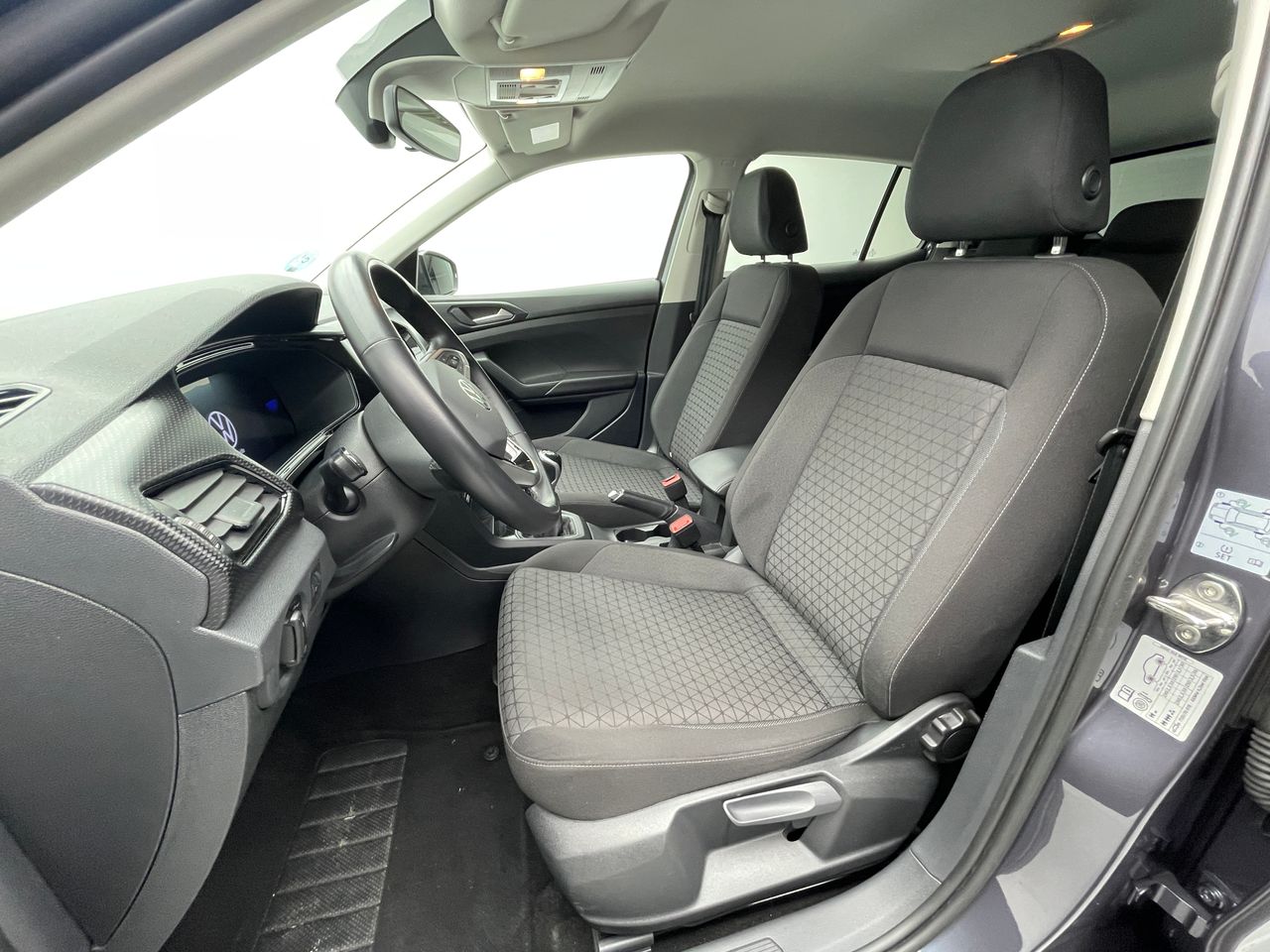 Foto Volkswagen T-Cross 12