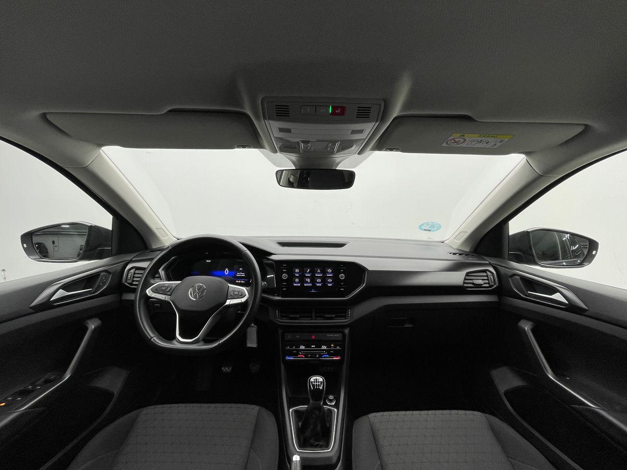 Foto Volkswagen T-Cross 15