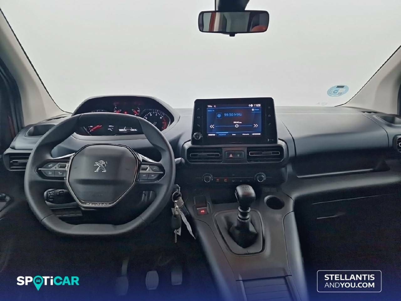 Foto Peugeot Rifter 8
