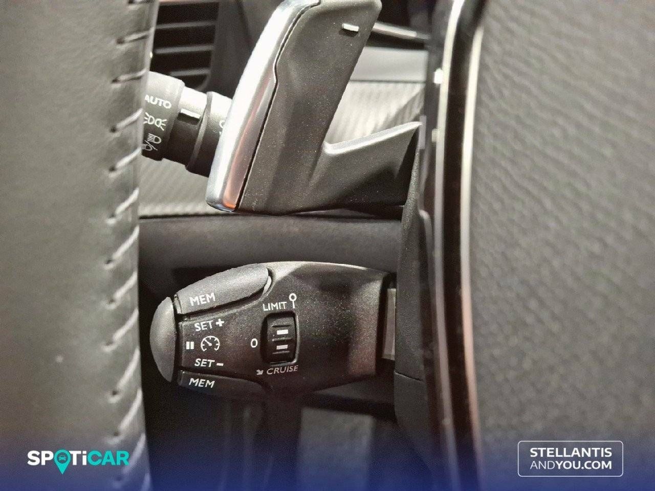 Foto Peugeot 2008 14