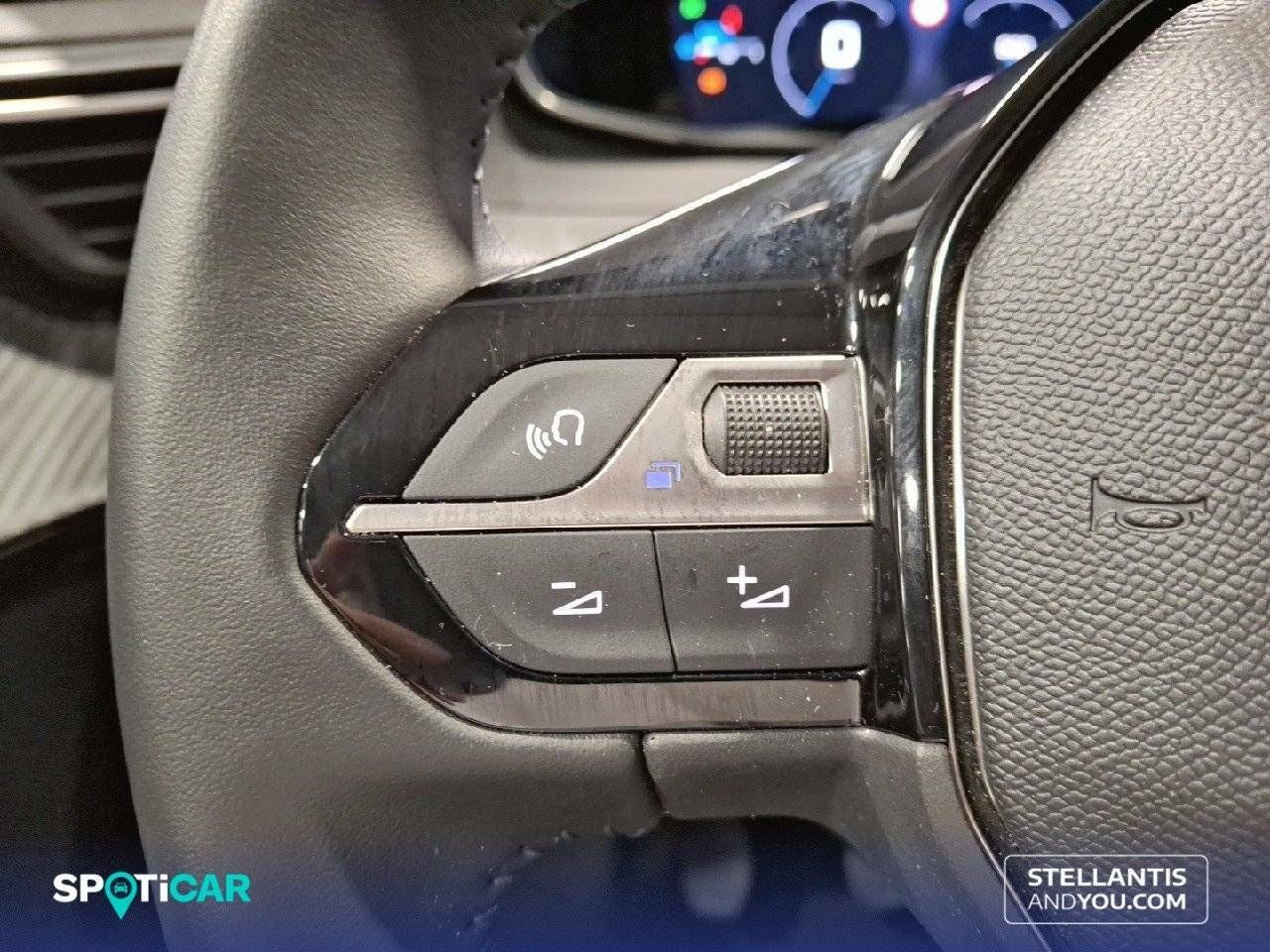 Foto Peugeot 208 13
