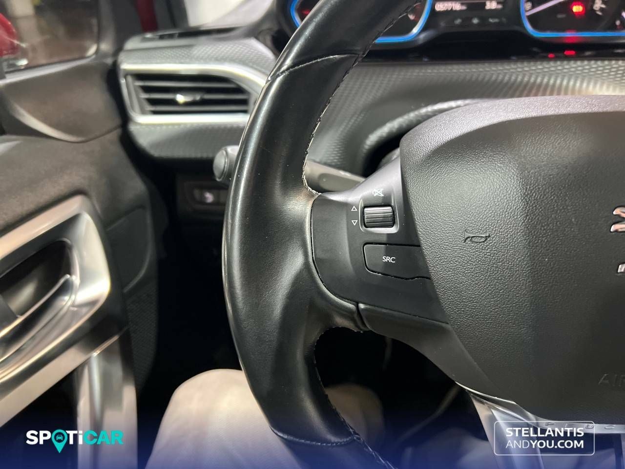 Foto Peugeot 2008 16