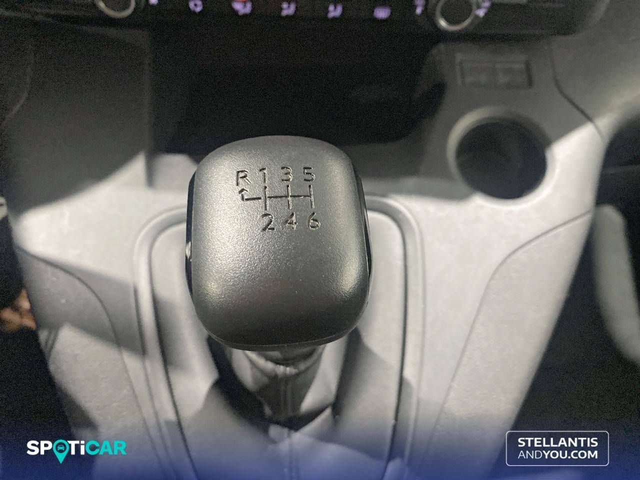 Foto Peugeot Rifter 14