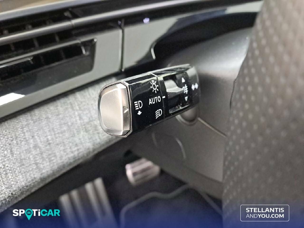 Foto Peugeot 5008 14