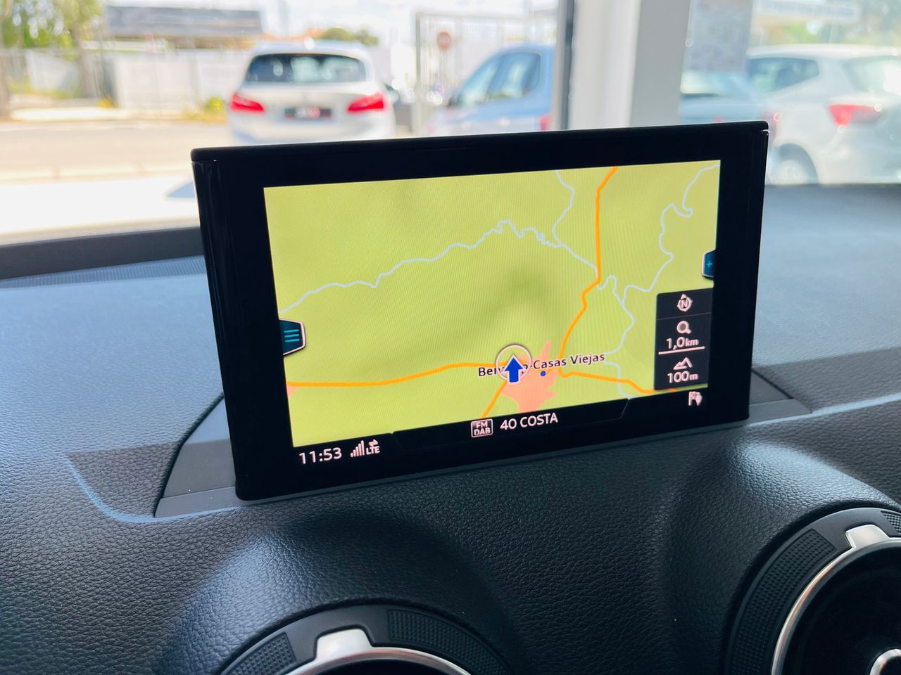 Foto Audi Q2 13