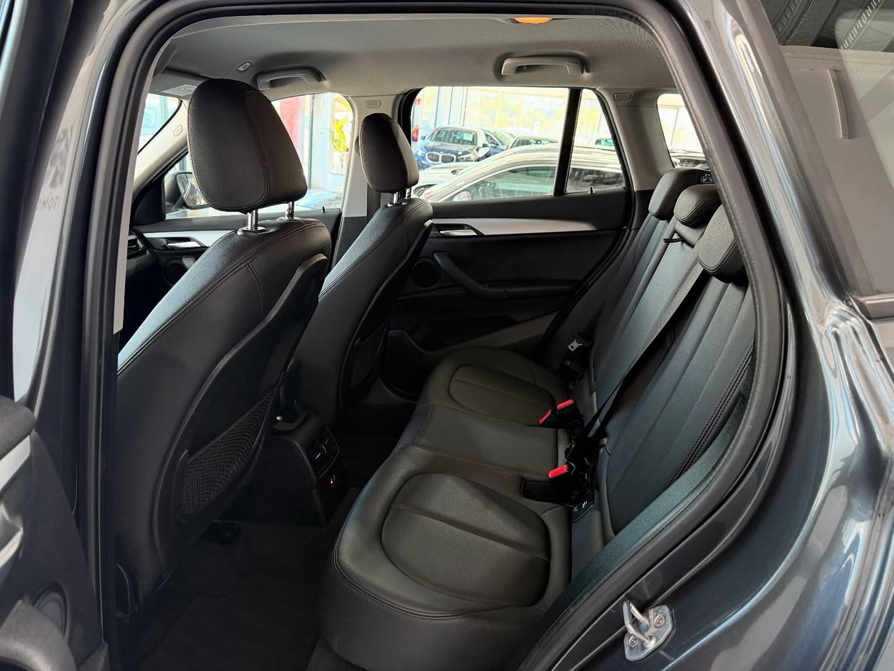 Foto BMW X1 7