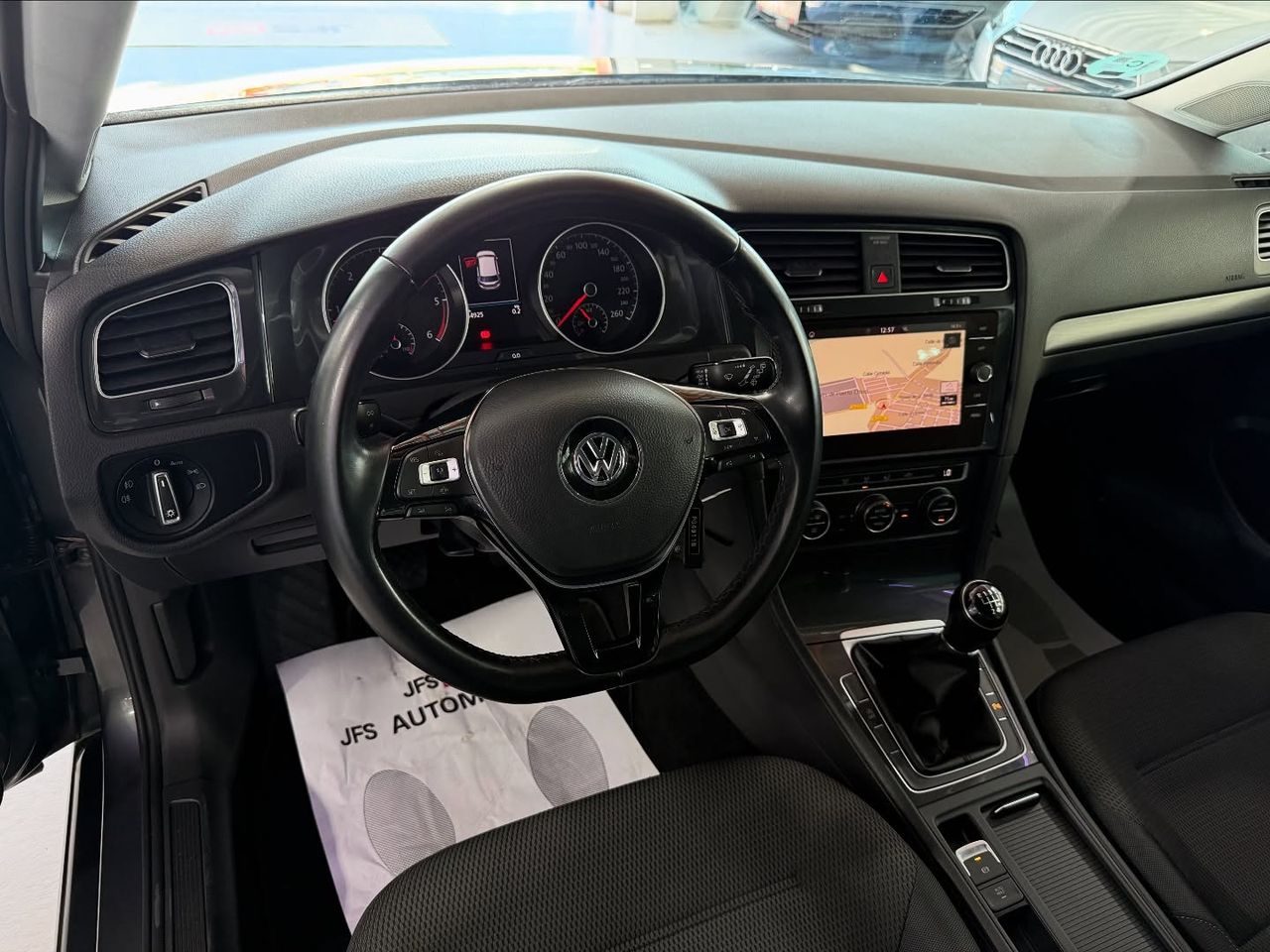 Foto Volkswagen Golf 9