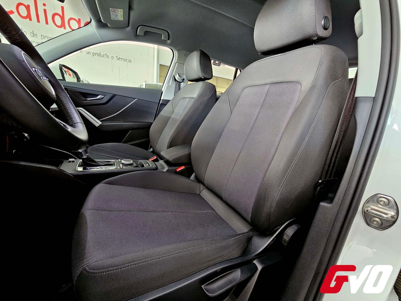 Foto Audi Q2 11