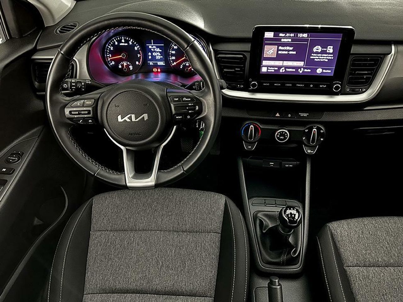 Foto Kia Stonic 9