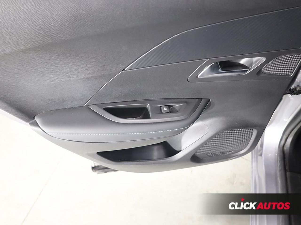 Foto Peugeot 2008 14