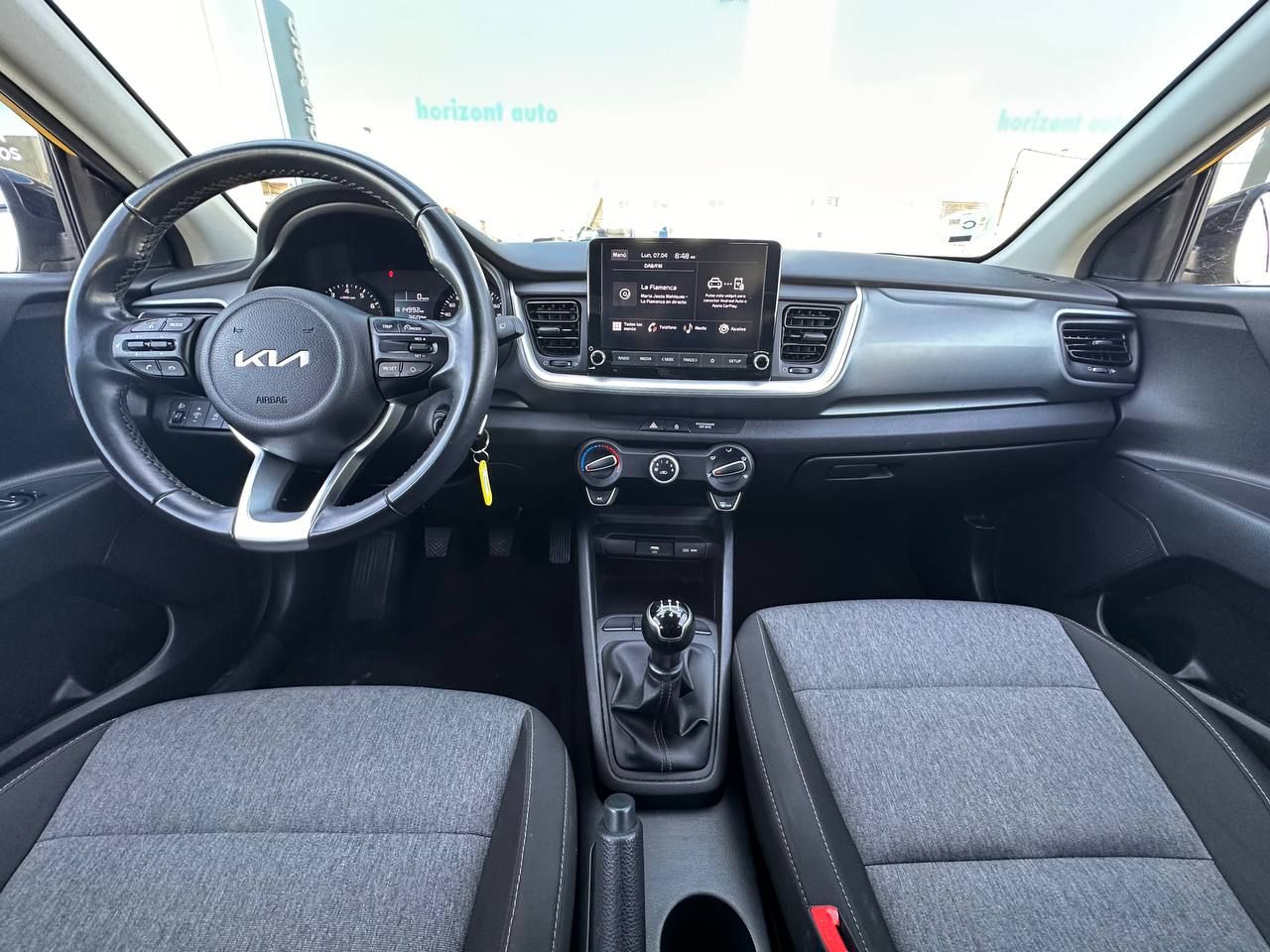 Foto Kia Stonic 4