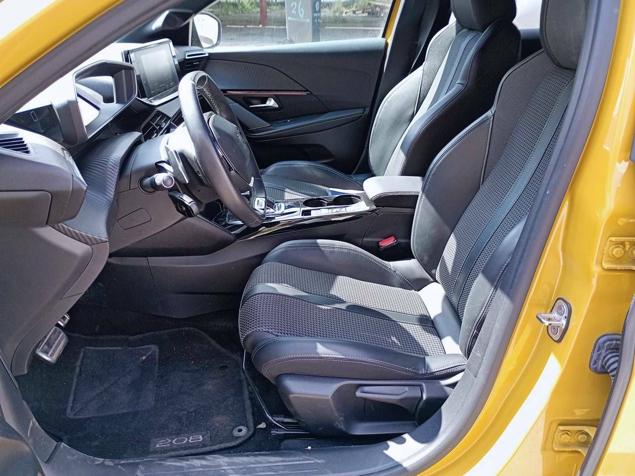 Foto Peugeot 208 9