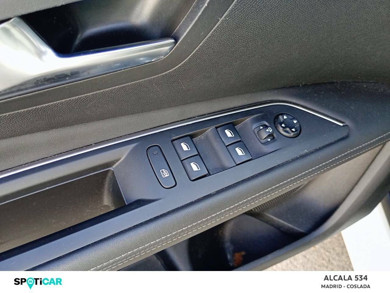 Foto Peugeot 3008 12