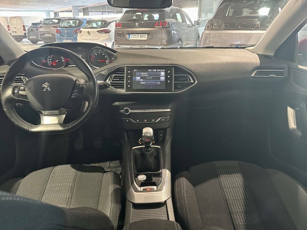 Foto Peugeot 308 8