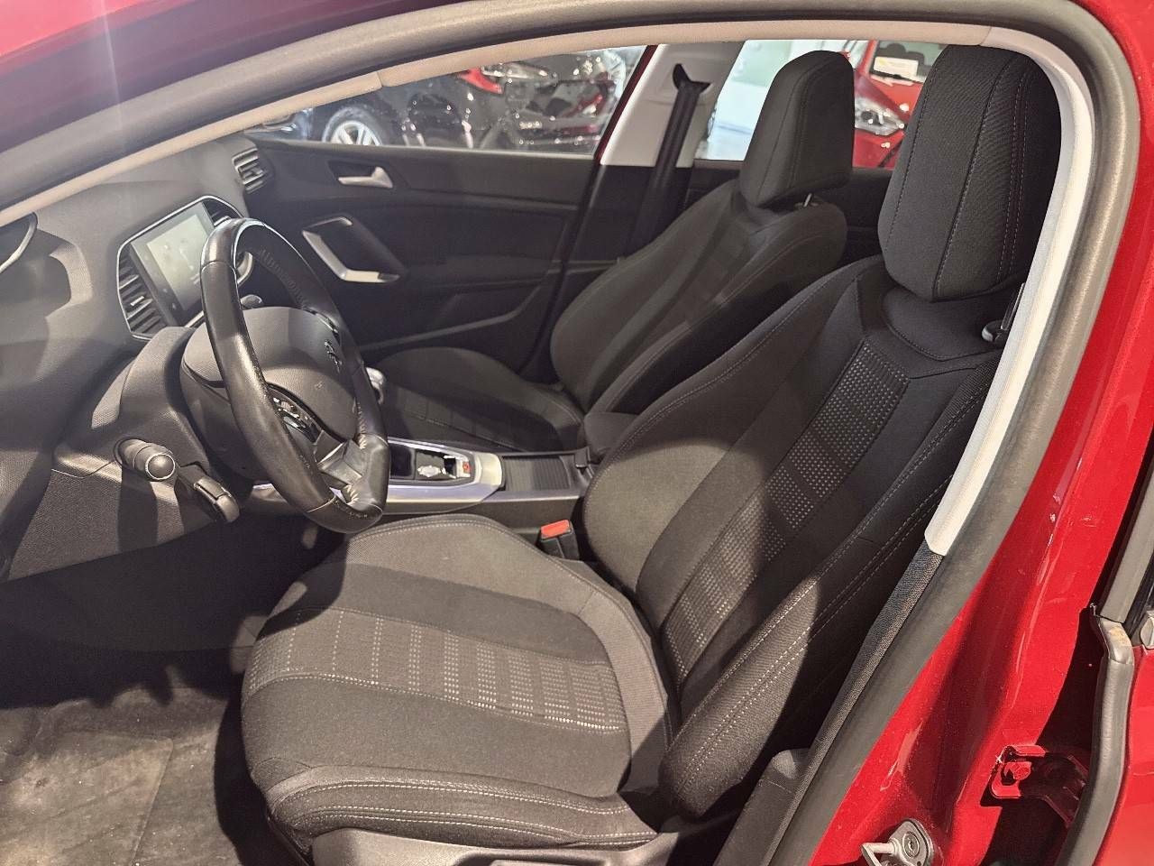 Foto Peugeot 308 9