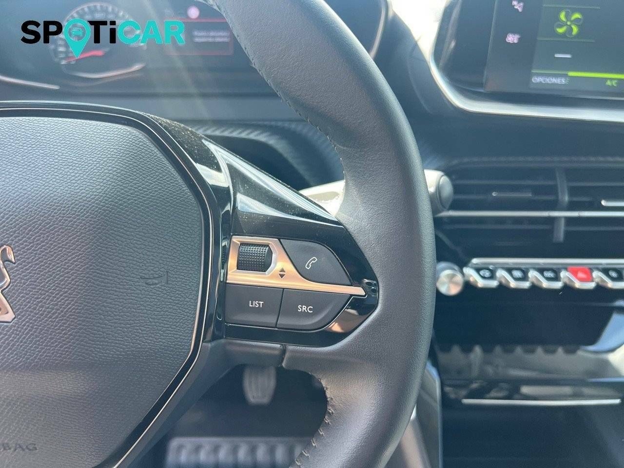 Foto Peugeot 208 21
