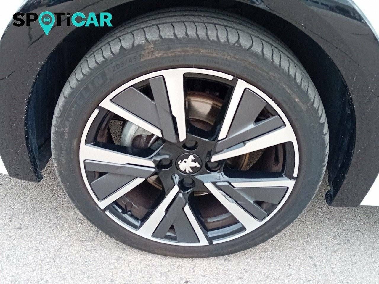 Foto Peugeot 208 13