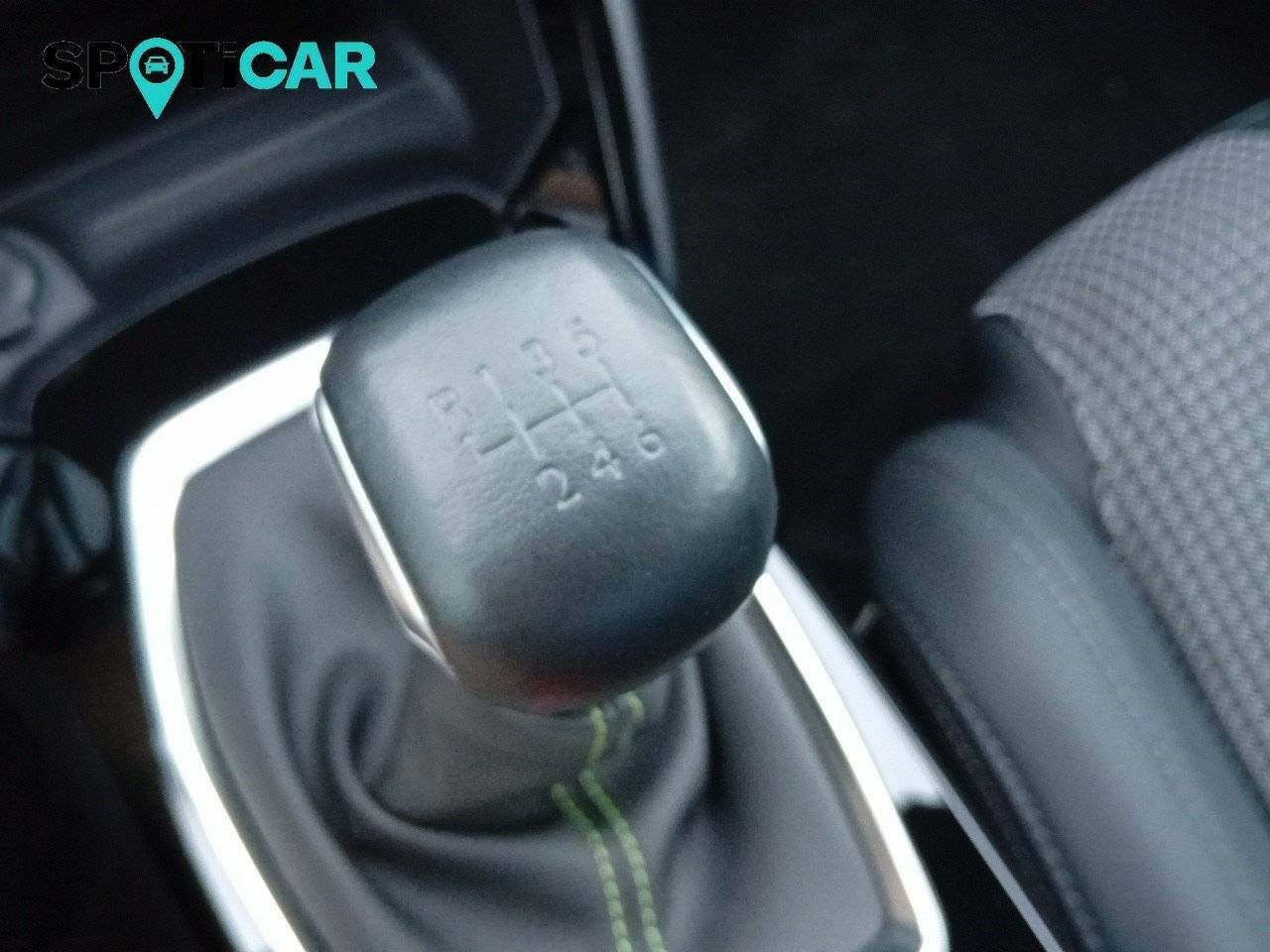 Foto Peugeot 208 14
