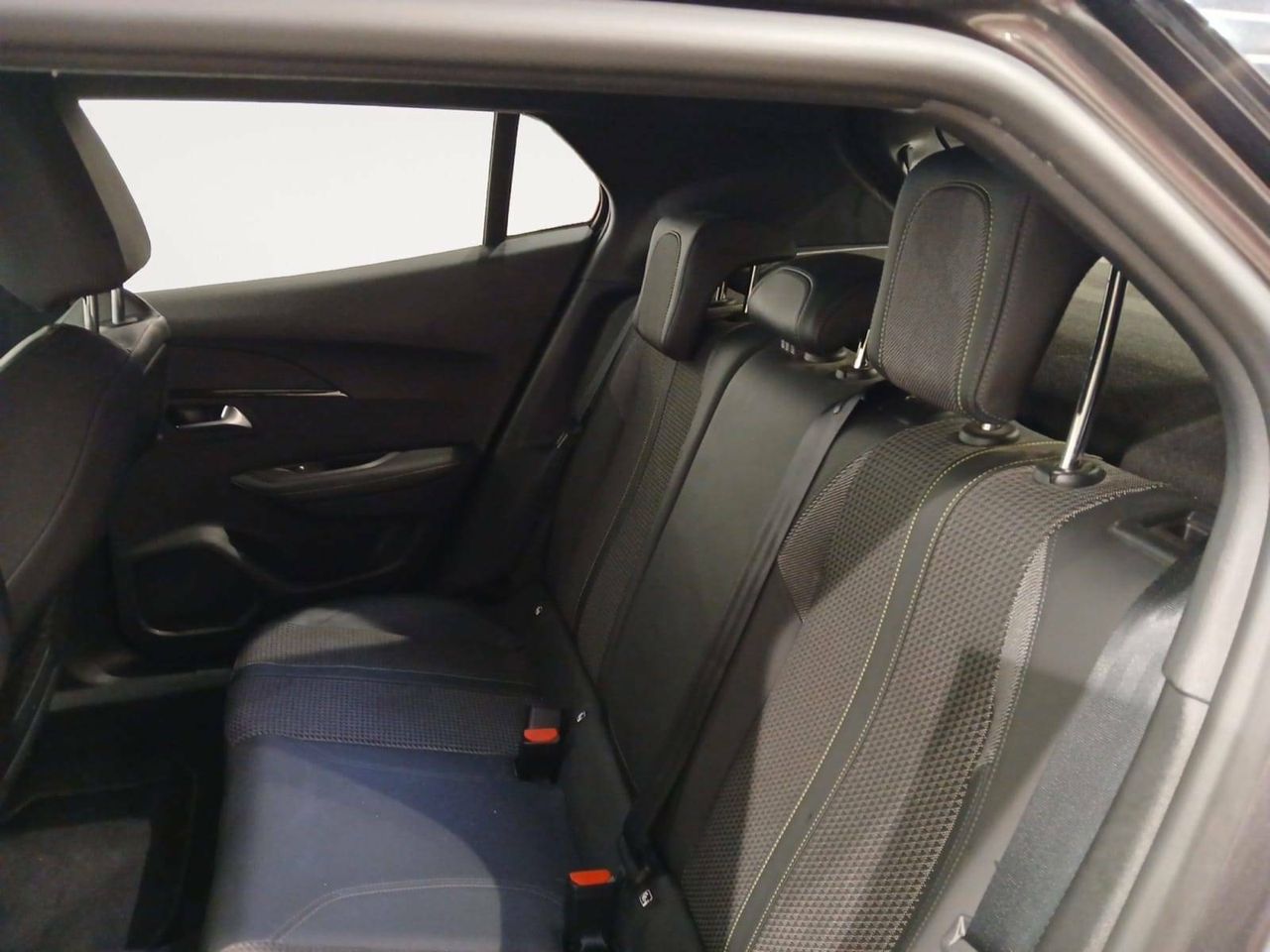 Foto Peugeot 2008 10