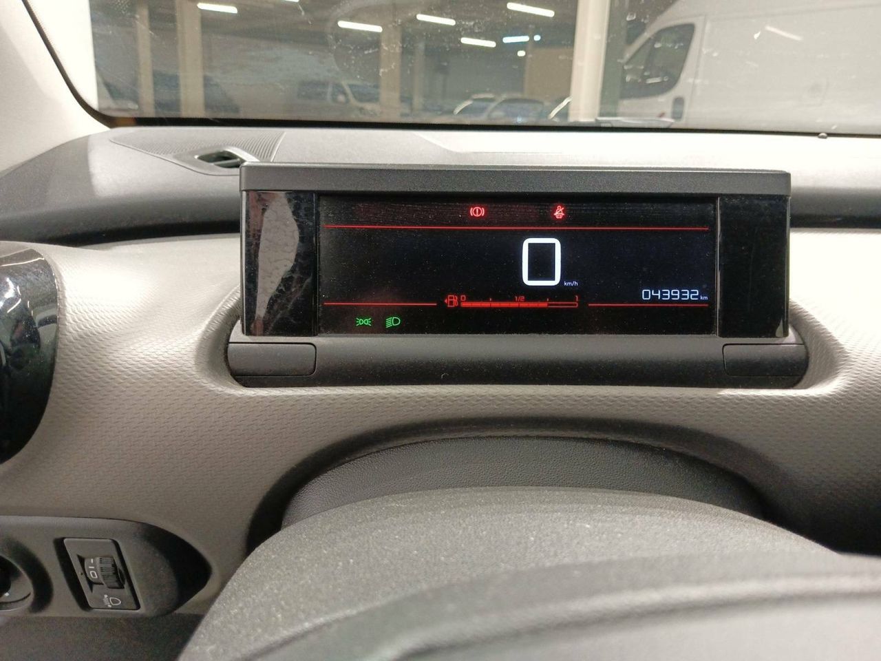 Foto Citroën C4 Cactus 13