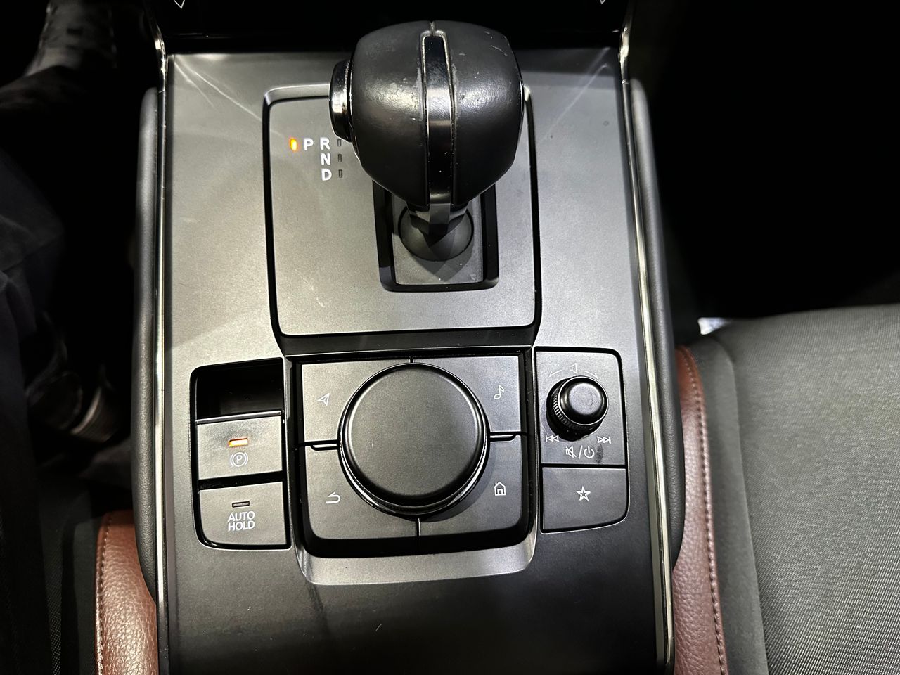 Foto Mazda MX-30 24