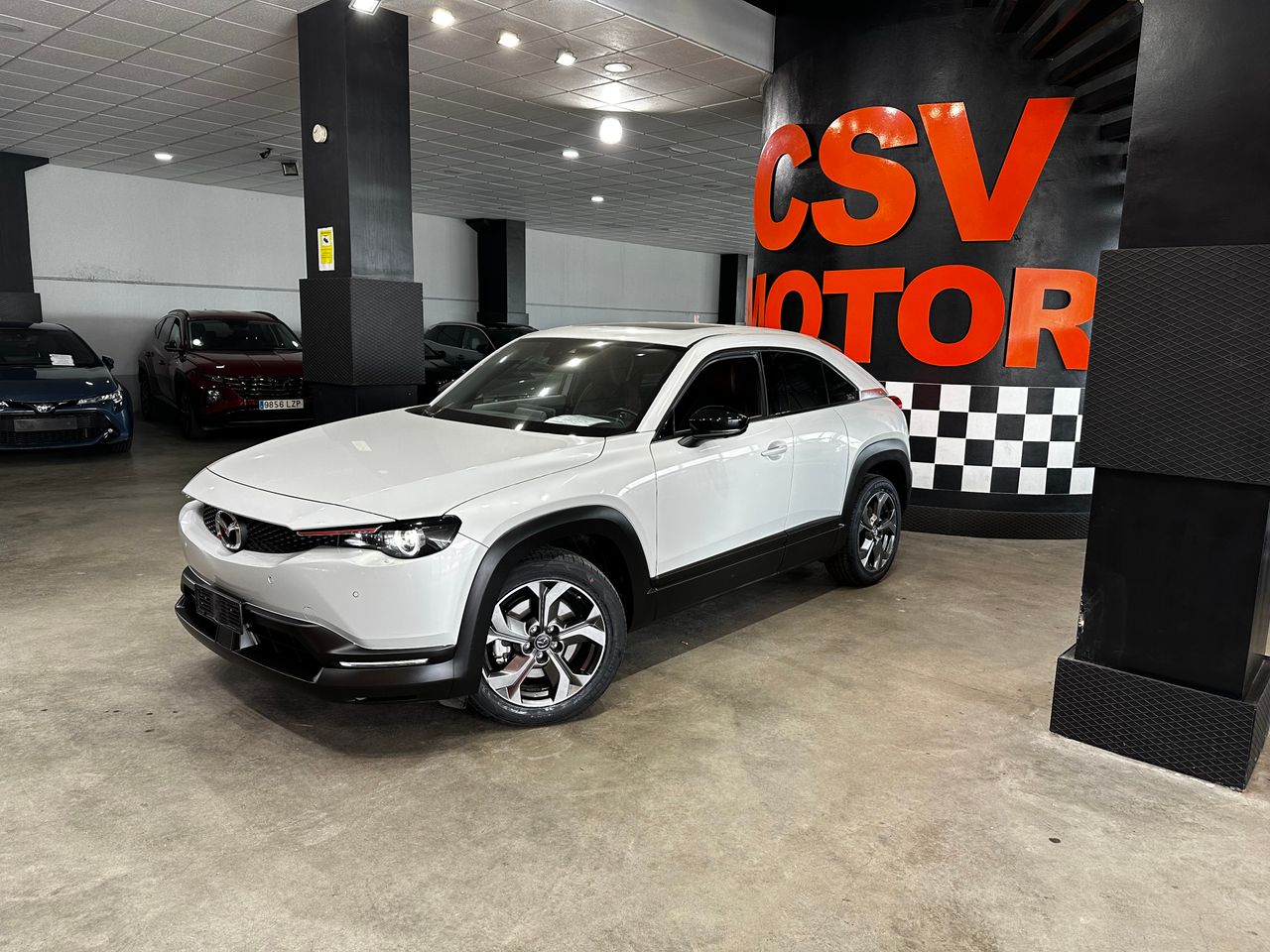 Foto Mazda MX-30 2