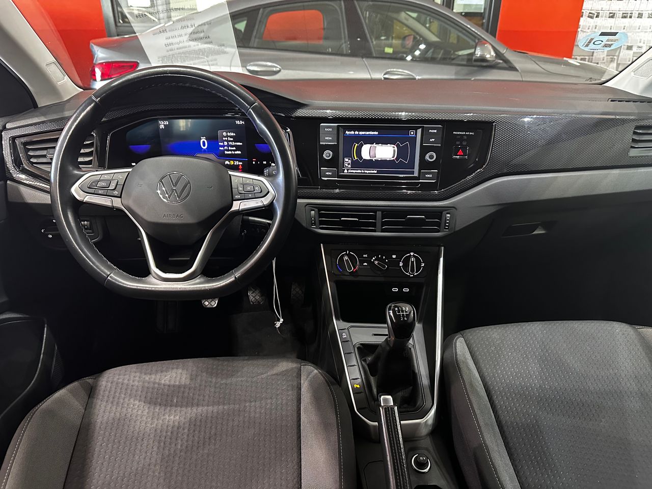Foto Volkswagen Taigo 11