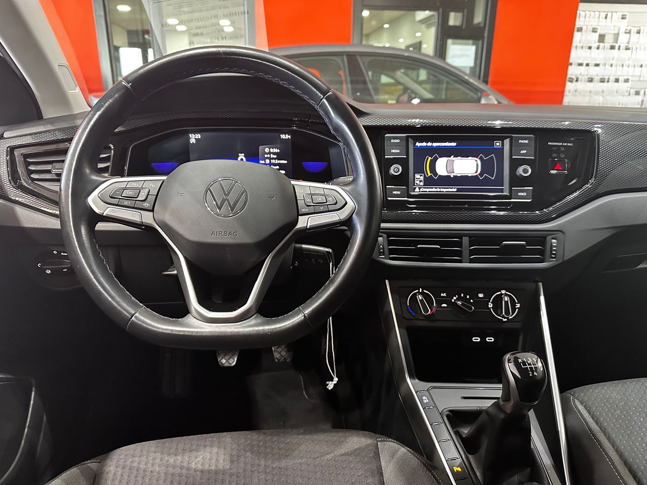 Foto Volkswagen Taigo 12