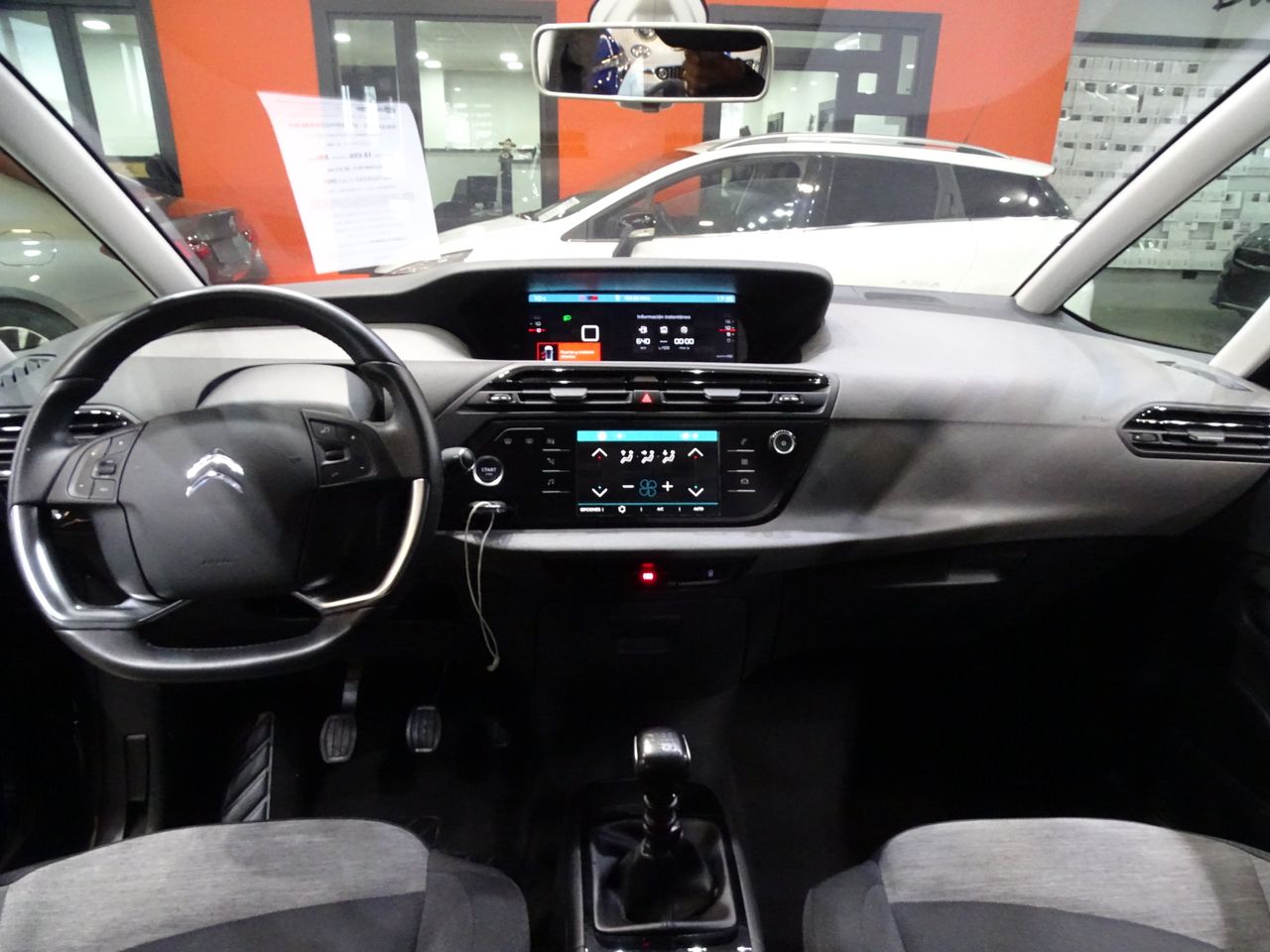 Foto Citroën C4 Spacetourer 13