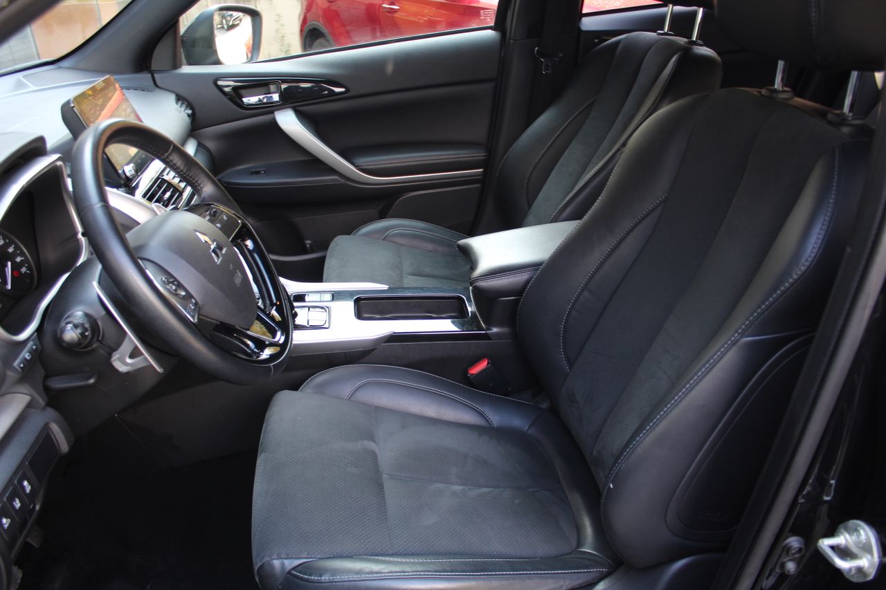 Foto Mitsubishi Eclipse Cross 8