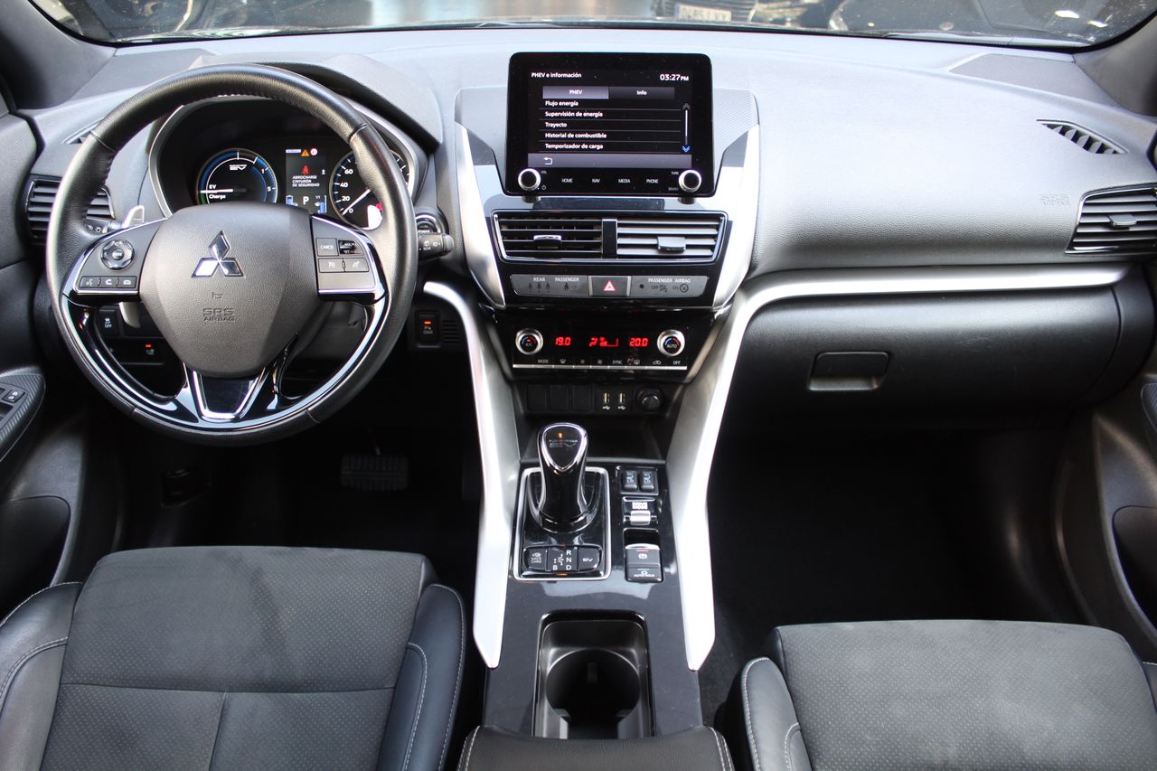 Foto Mitsubishi Eclipse Cross 10