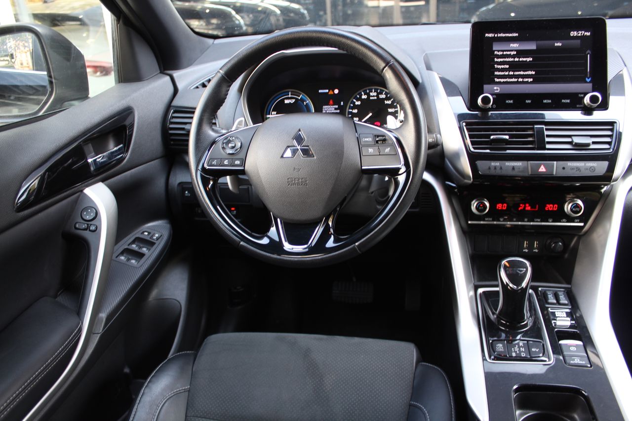 Foto Mitsubishi Eclipse Cross 11