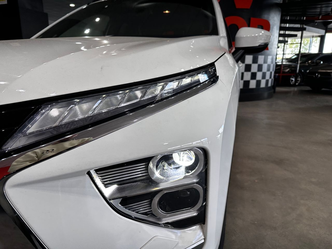 Foto Mitsubishi Eclipse Cross 20