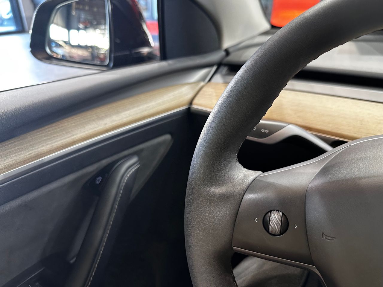 Foto Tesla Model Y 15
