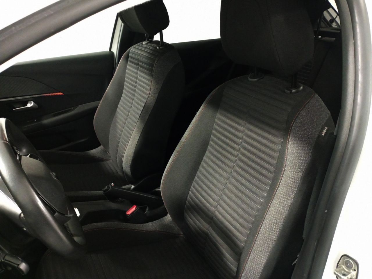 Foto Peugeot 208 19