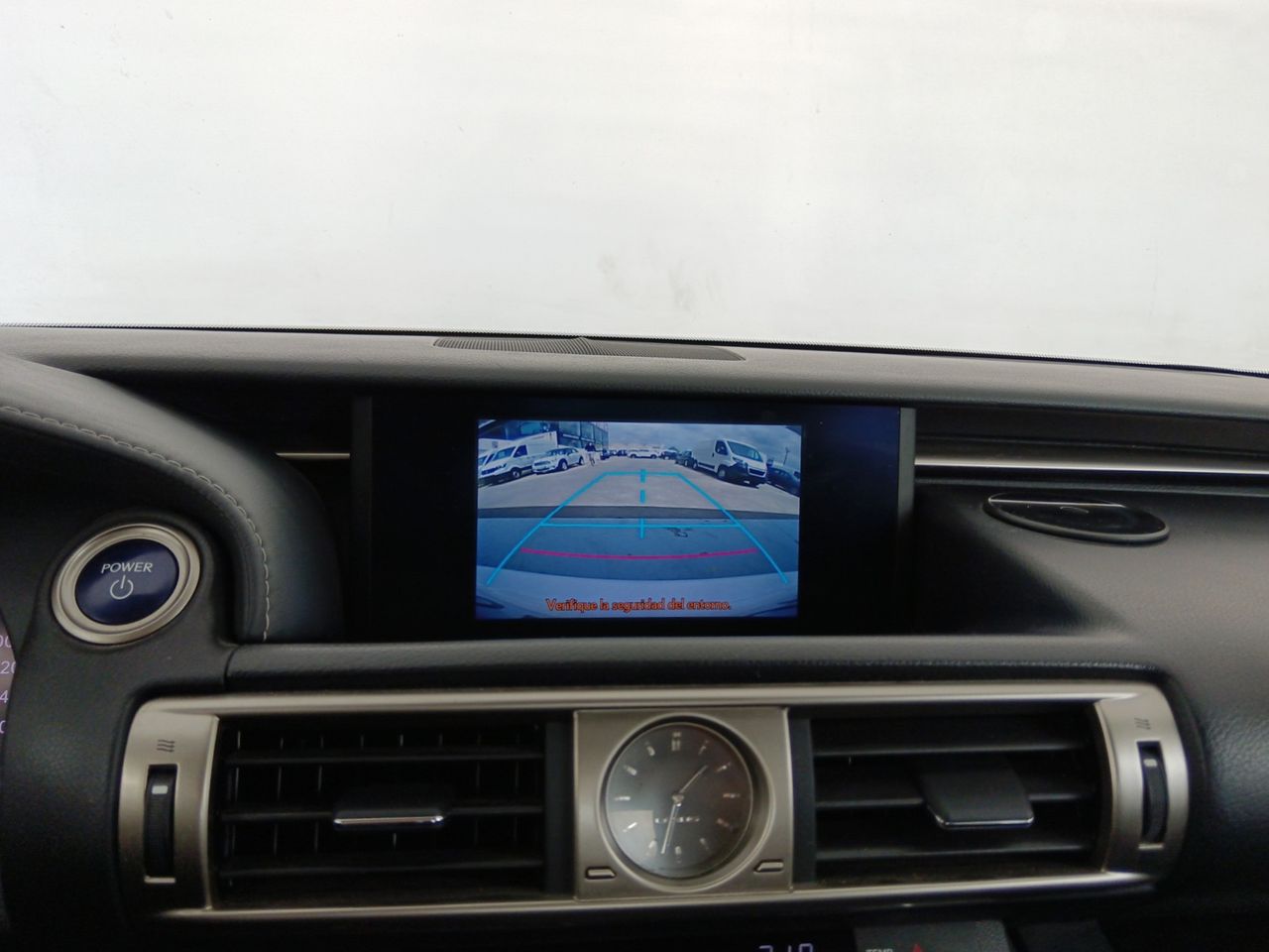 Foto Lexus IS 18