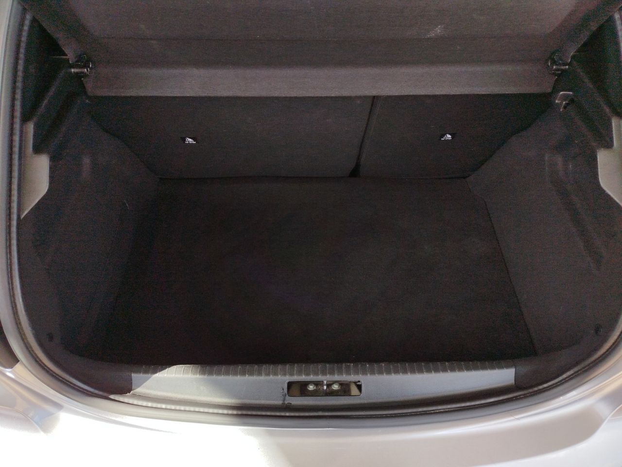 Foto Peugeot 208 10