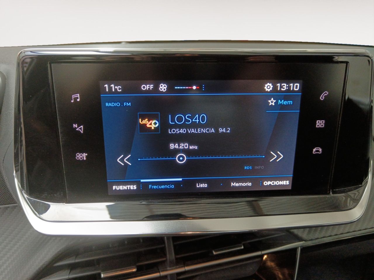 Foto Peugeot 208 14