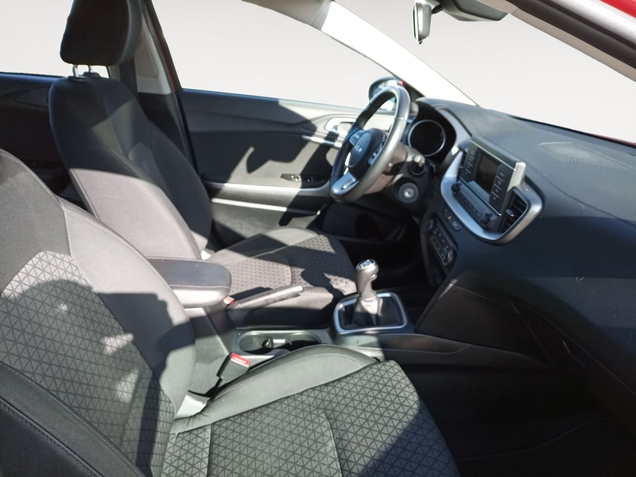 Foto Kia Ceed 10