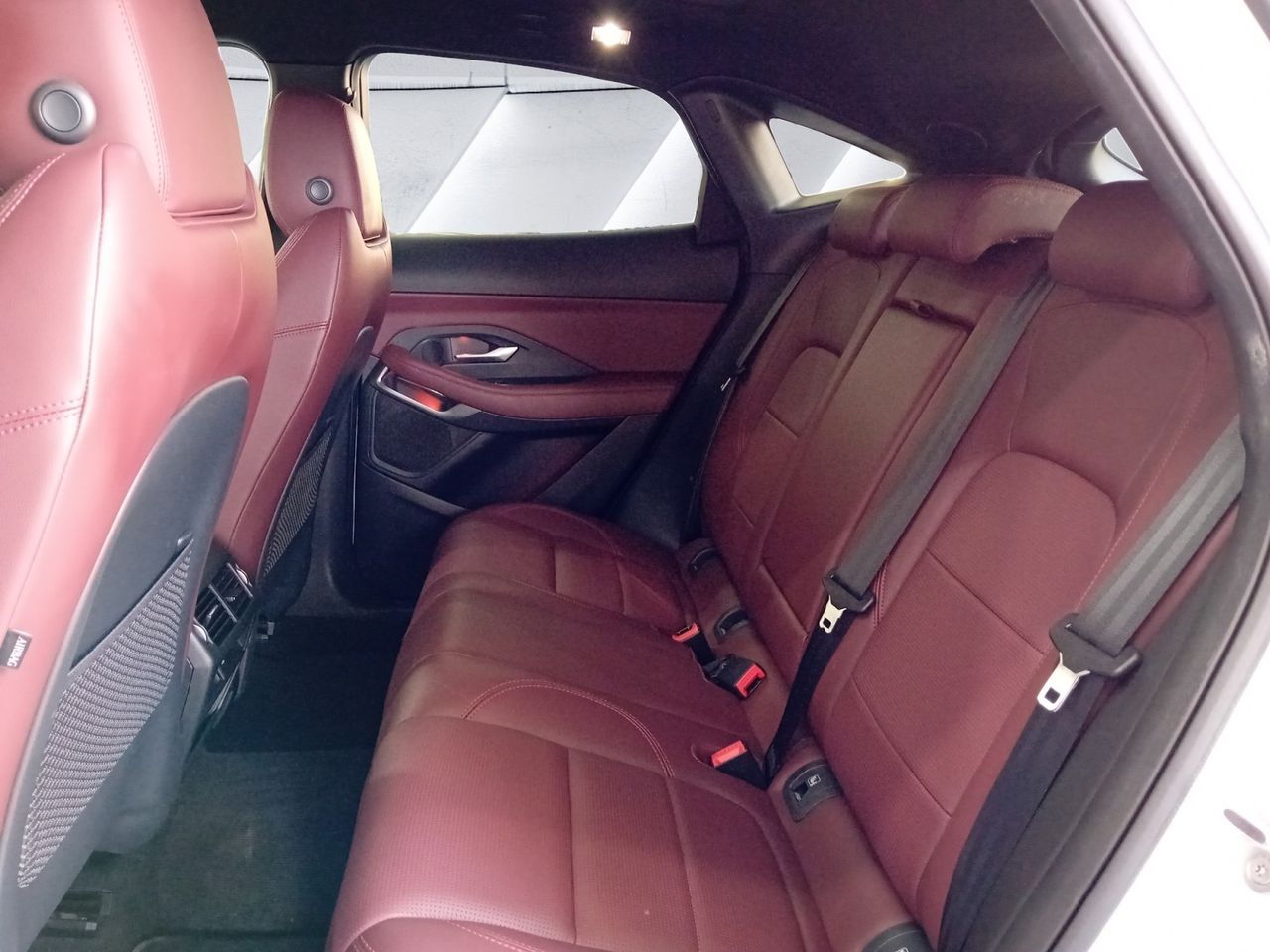 Foto Jaguar E-Pace 15