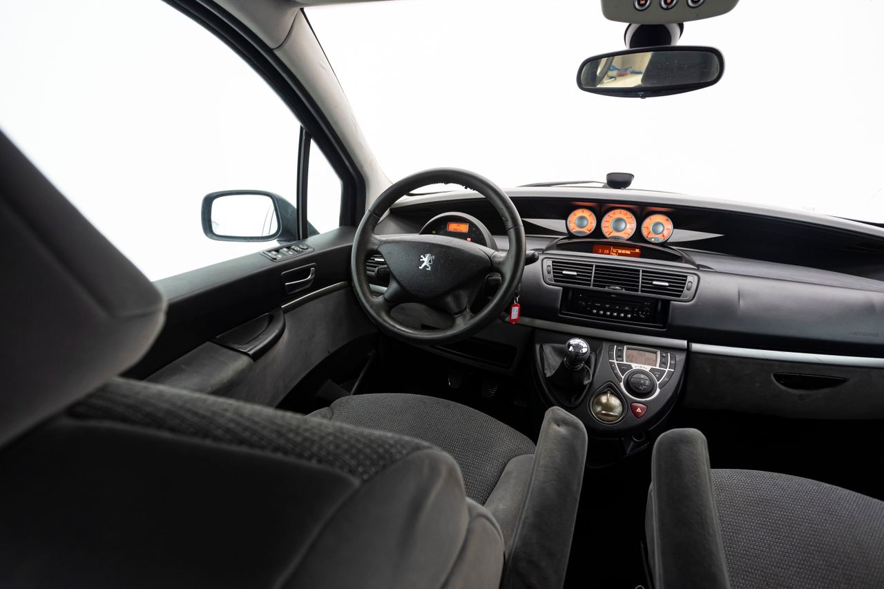 Foto Peugeot 807 15