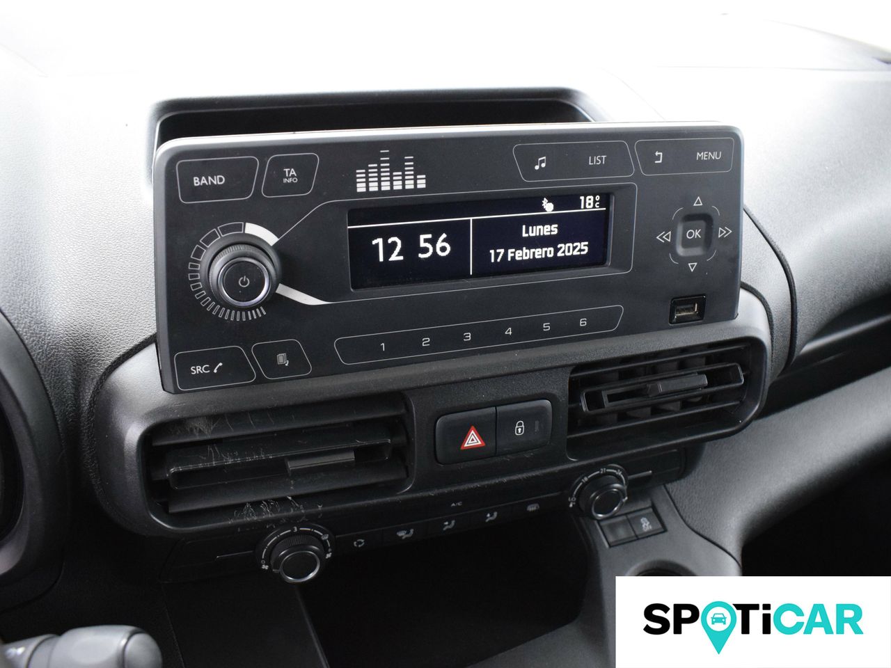 Foto Citroën Berlingo 14