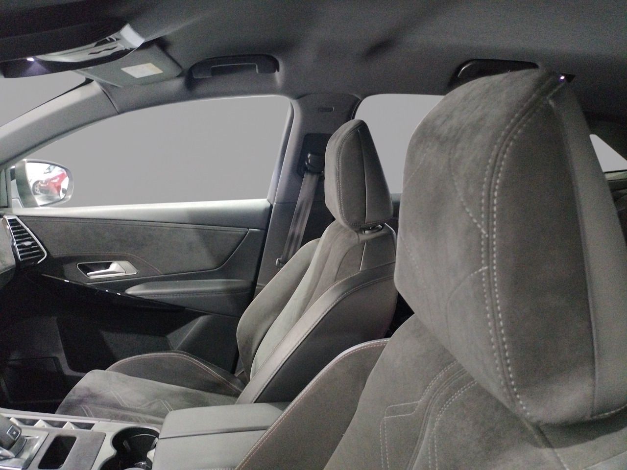 Foto DS Automobiles DS 7 6